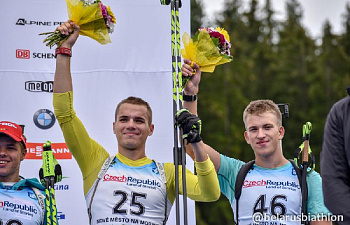 Дмитрий Лазовский занял 5 место в спринте на ЧМ по летнему биатлону