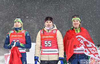 Динара Смольская и Анна Сола стоят на пьедестале Кубка Содружества!