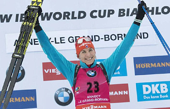 Анастасия Кузьмина побеждает на спринте в Ле Гран Борнане
