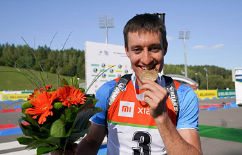 Лукашенко поздравил Никиту Лобастова с победой на чемпионате мира по летнему биатлону