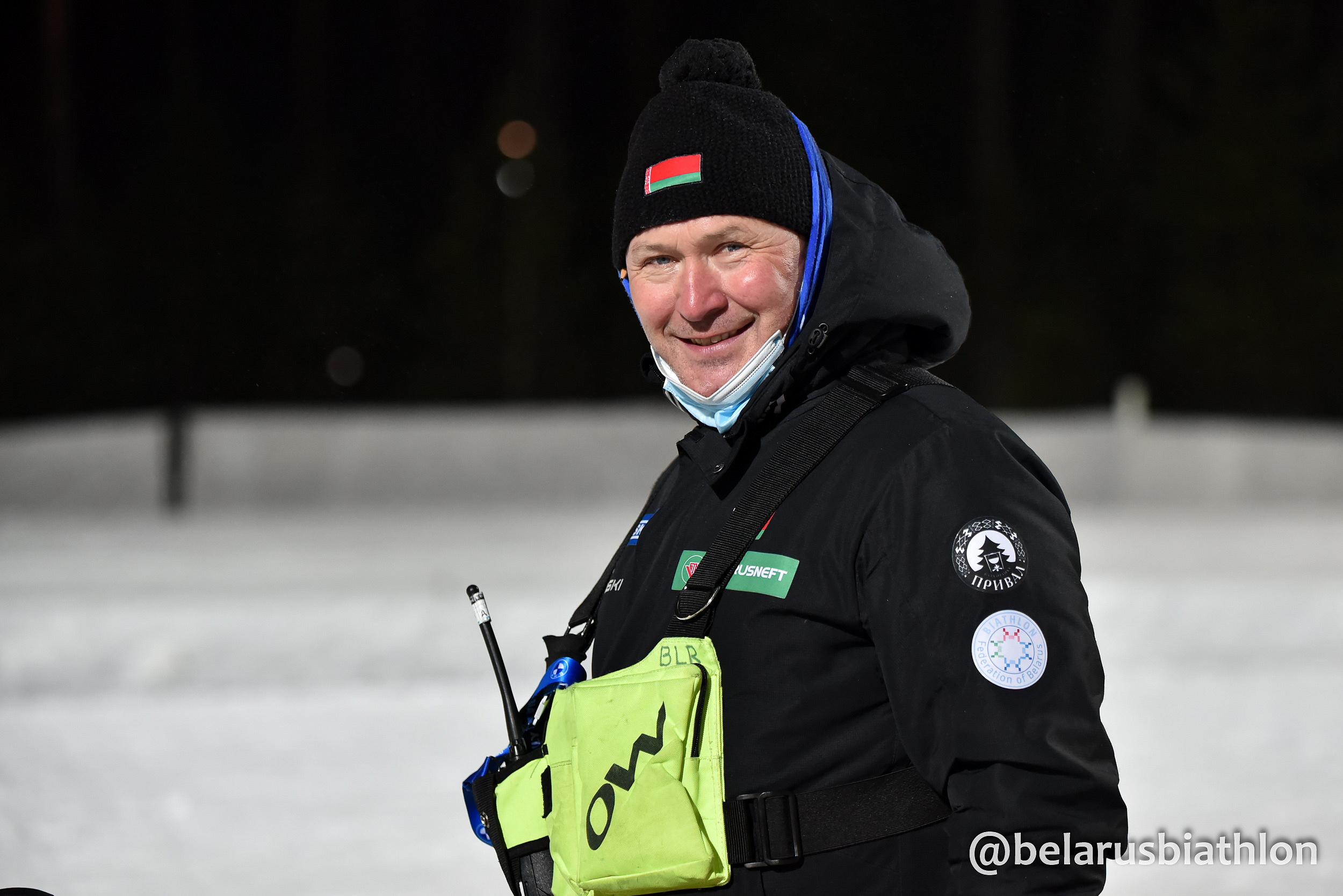 старший тренер мужской команды Олег Рыженков